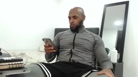 Snapshot of antwanblack11 chatting on October 1, 2025, 11:00 pm antwanblack11 online show from October 1, 2025, 11:00 pm