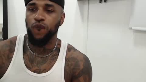 Snapshot of antwanblack11 chatting on October 8, 2025, 3:37 am antwanblack11 online show from October 8, 2025, 3:37 am