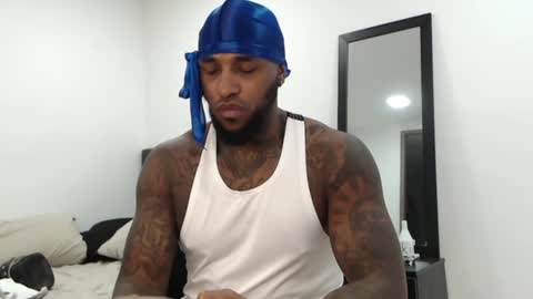 Snapshot of antwanblack11 chatting on October 15, 2025, 6:19 pm antwanblack11 online show from October 15, 2025, 6:19 pm