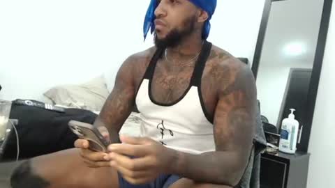 Snapshot of antwanblack11 chatting on October 18, 2025, 5:35 pm antwanblack11 online show from October 18, 2025, 5:35 pm