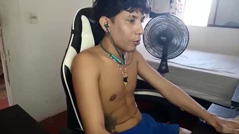 AnuarDHM online show from November 21, 2025, 3:44 pm