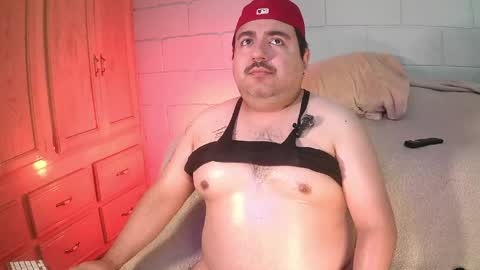 Snapshot of anuarfox chatting on May 26, 2026, 7:10 pm AnuarFox online show from May 26, 2026, 7:10 pm