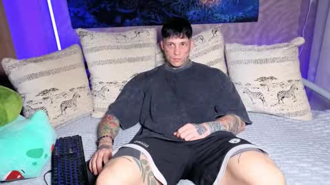 Tom online show from November 15, 2025, 6:11 am