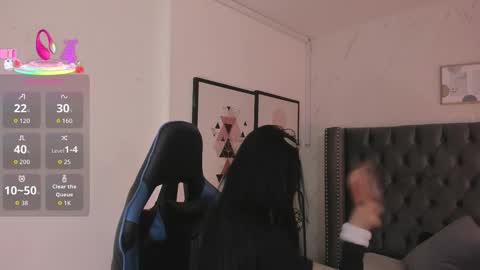 anya_belth online show from October 7, 2025, 6:49 pm