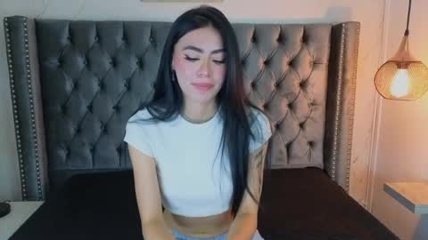 anya_belth online show from April 21, 2026, 7:39 pm