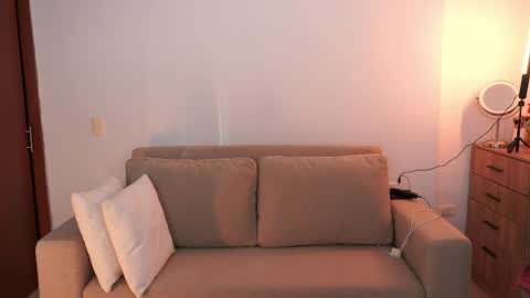 anya online show from April 20, 2026, 10:33 pm