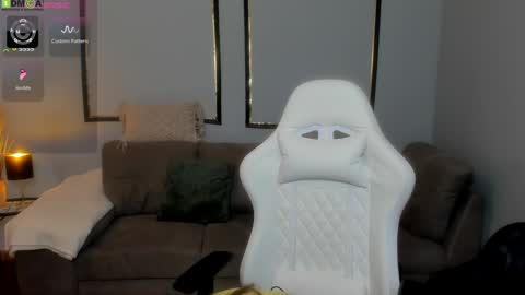 Anya online show from November 23, 2025, 1:22 pm