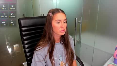 Anya online show from May 29, 2026, 11:52 am