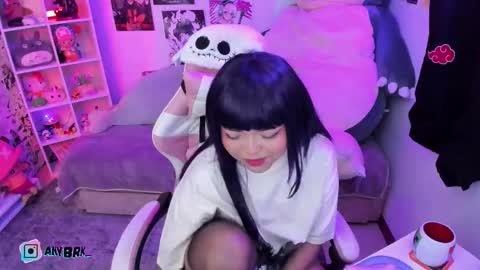 Any online show from October 3, 2025, 1:02 am