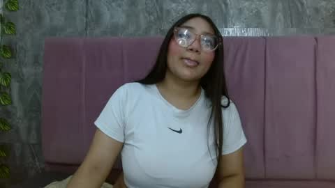 anyeladonemar online show from June 13, 2026, 7:23 pm