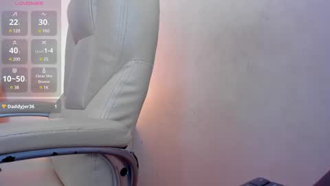 Anyi online show from February 11, 2025, 3:29 pm