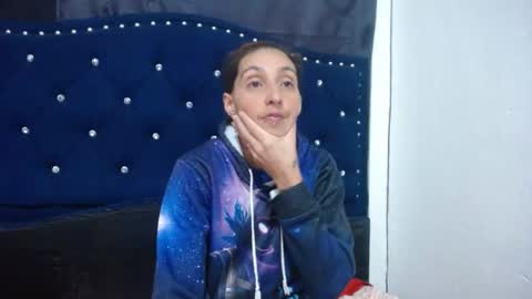 anyu online show from December 19, 2024, 11:18 am