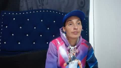 anyu online show from December 29, 2024, 2:38 am