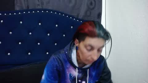 anyu online show from February 19, 2025, 2:01 am