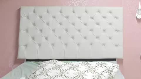 Aome Rainbow online show from December 13, 2024, 6:00 am