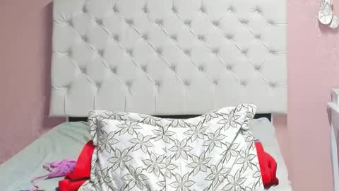 Aome Rainbow online show from December 16, 2024, 2:15 am