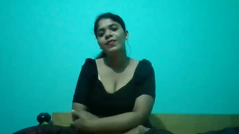 Aparalux online show from April 1, 2026, 6:05 pm