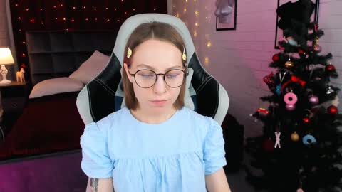 APHEX QUEEN online show from December 21, 2024, 1:10 pm