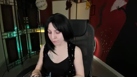 APHEX QUEEN online show from March 12, 2025, 1:08 pm