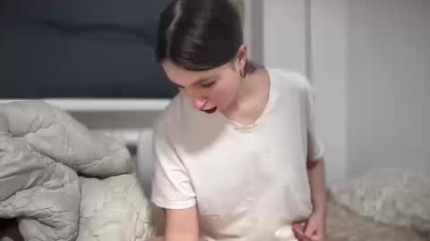 aphr0dite22 online show from March 11, 2026, 7:42 pm