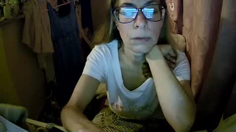 Snapshot of aphrodity_rox chatting on July 18, 2026, 11:19 pm Aphrodity Rox online show from July 18, 2026, 11:19 pm