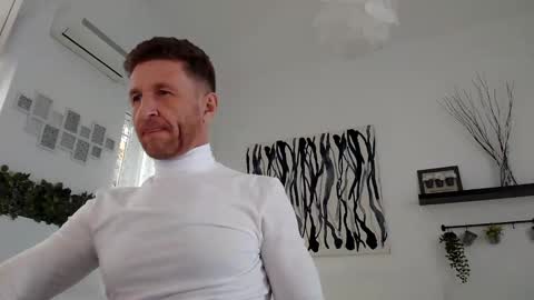 apollobest77 online show from February 4, 2025, 11:49 am