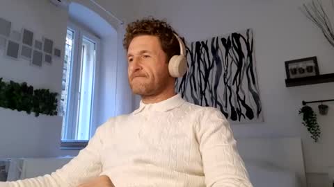 apollobest77 online show from February 20, 2026, 3:45 pm