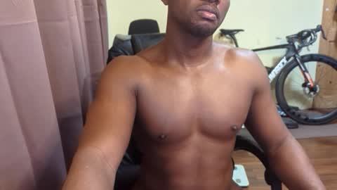 apollodarkmn online show from December 14, 2025, 10:58 pm