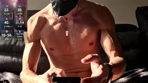 apollonfitx_69 online show from November 30, 2025, 12:31 pm