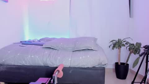 APOLO online show from January 14, 2026, 6:52 am