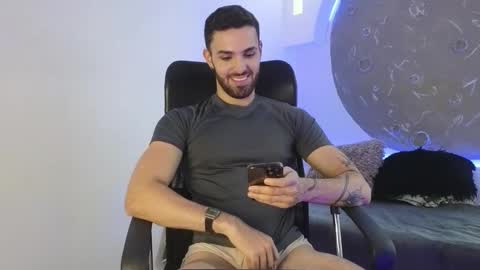 Apolo Lux  online show from February 9, 2026, 7:29 pm