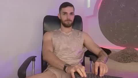 Apolo Lux  online show from February 25, 2026, 8:29 pm