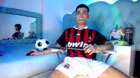 Snapshot of apolo_richards chatting on March 16, 2026, 7:29 pm Apolo Richards online show from March 16, 2026, 7:29 pm