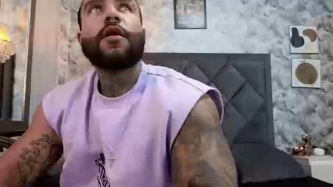 Apolo online show from September 9, 2025, 9:58 pm