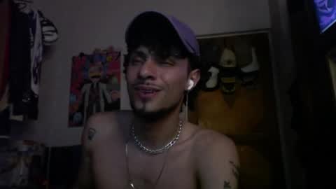 Snapshot of apolo_s chatting on May 1, 2026, 6:07 am Andres online show from May 1, 2026, 6:07 am