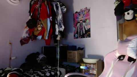 Snapshot of apolo_s chatting on May 4, 2026, 3:13 am Andres online show from May 4, 2026, 3:13 am