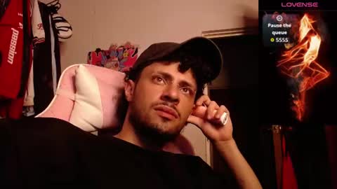 Snapshot of apolo_s chatting on June 14, 2026, 4:03 am Andres online show from June 14, 2026, 4:03 am