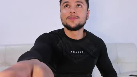 Apolo Klein online show from January 6, 2026, 11:25 am