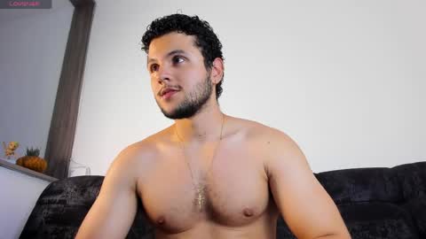 Snapshot of apoloklein_ chatting on May 20, 2026, 3:24 am Apolo Klein online show from May 20, 2026, 3:24 am