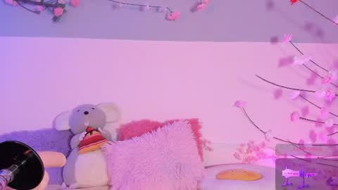 Lily online show from July 20, 2026, 8:33 pm