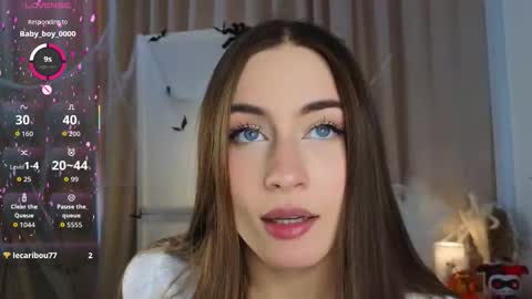 Vicki online show from November 2, 2025, 9:11 am