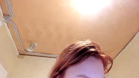 appleyummybuns online show from December 23, 2025, 4:32 am