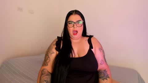 Snapshot of apriilpeach_ chatting on December 20, 2024, 4:36 pm Maria online show from December 20, 2024, 4:36 pm