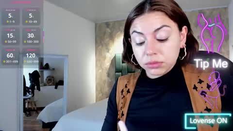  April  online show from December 5, 2025, 2:47 pm