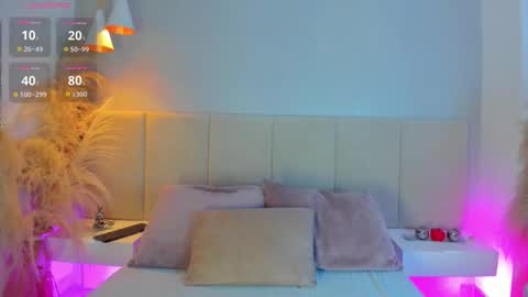 April online show from December 4, 2025, 10:35 am