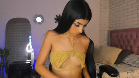 Scarlett Independent Model  online show from December 19, 2024, 2:01 am