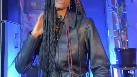 aprillebony319262 online show from January 11, 2026, 11:21 pm