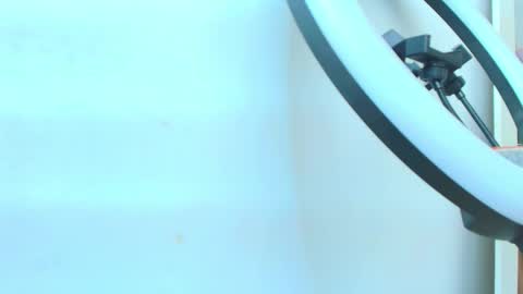 aprillross online show from December 20, 2025, 12:23 pm