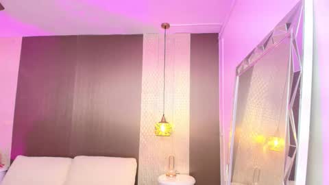 aprillross online show from January 15, 2026, 11:37 am