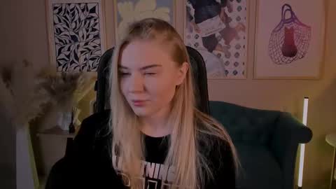 April. All year round.  online show from November 21, 2025, 1:59 am